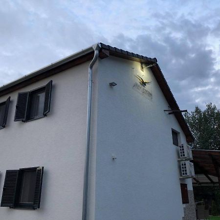 Siraly Apartman Hajdúnánás Buitenkant foto