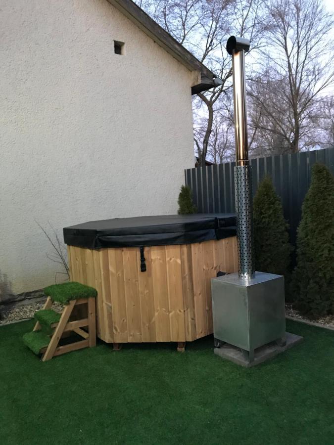 Siraly Apartman Hajdúnánás Buitenkant foto