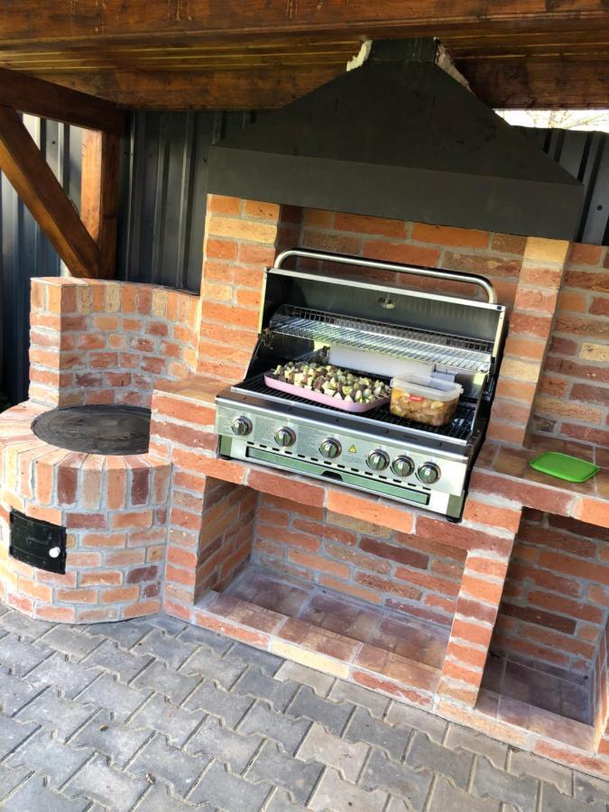 Siraly Apartman Hajdúnánás Buitenkant foto