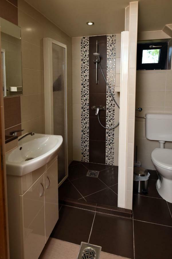 Siraly Apartman Hajdúnánás Buitenkant foto