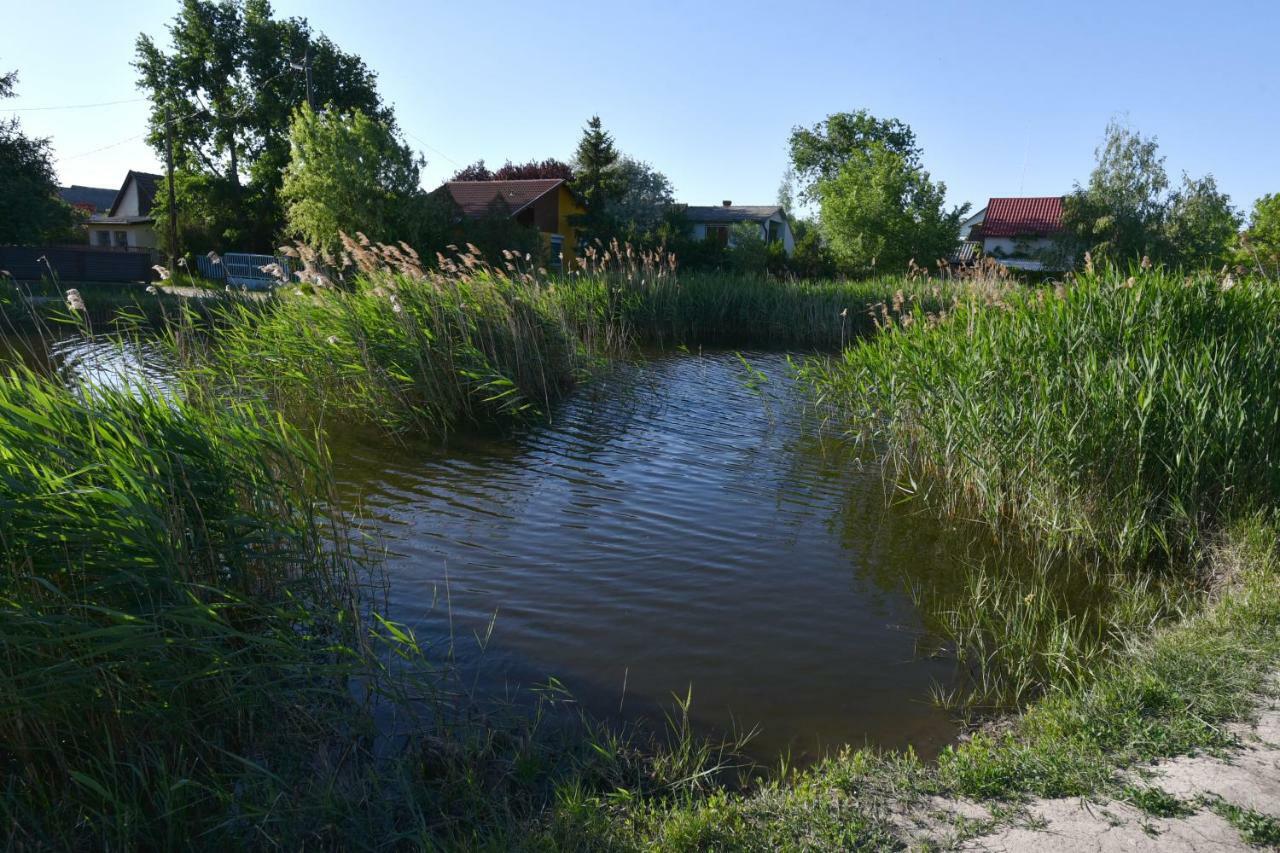 Siraly Apartman Hajdúnánás Buitenkant foto